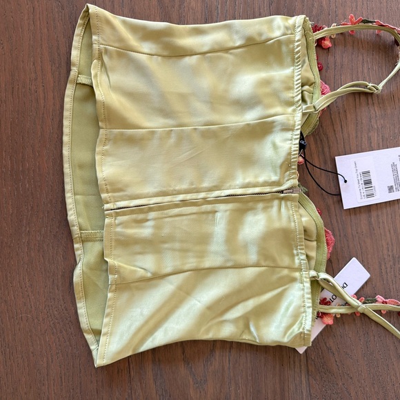 Princess Polly Green Floral Embroidered Tank Top - Picture 4 of 5